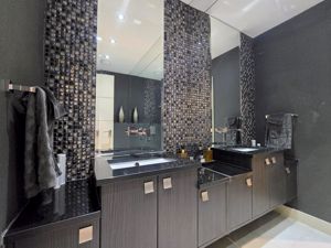 Photo 19- click for photo gallery